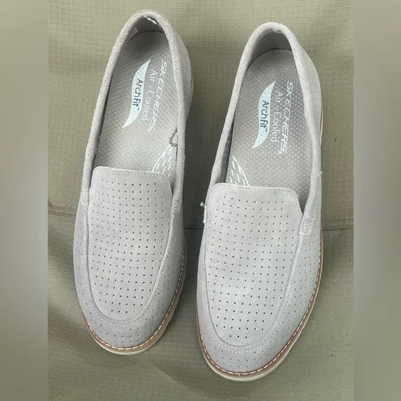 Sketchers Go Walk Arch Fit Loafers- Size 8.5- like new gray - Picture 3 of 6